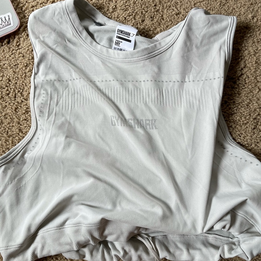 GYMSHARK TOP